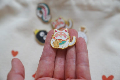 Enamel Badge - Japanese Mandela neko Lucky Cat Shiba Inu